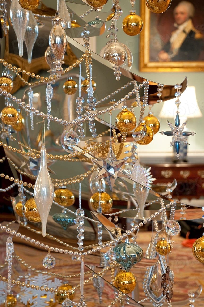 Luxury Christmas scheme — Luxe package styling