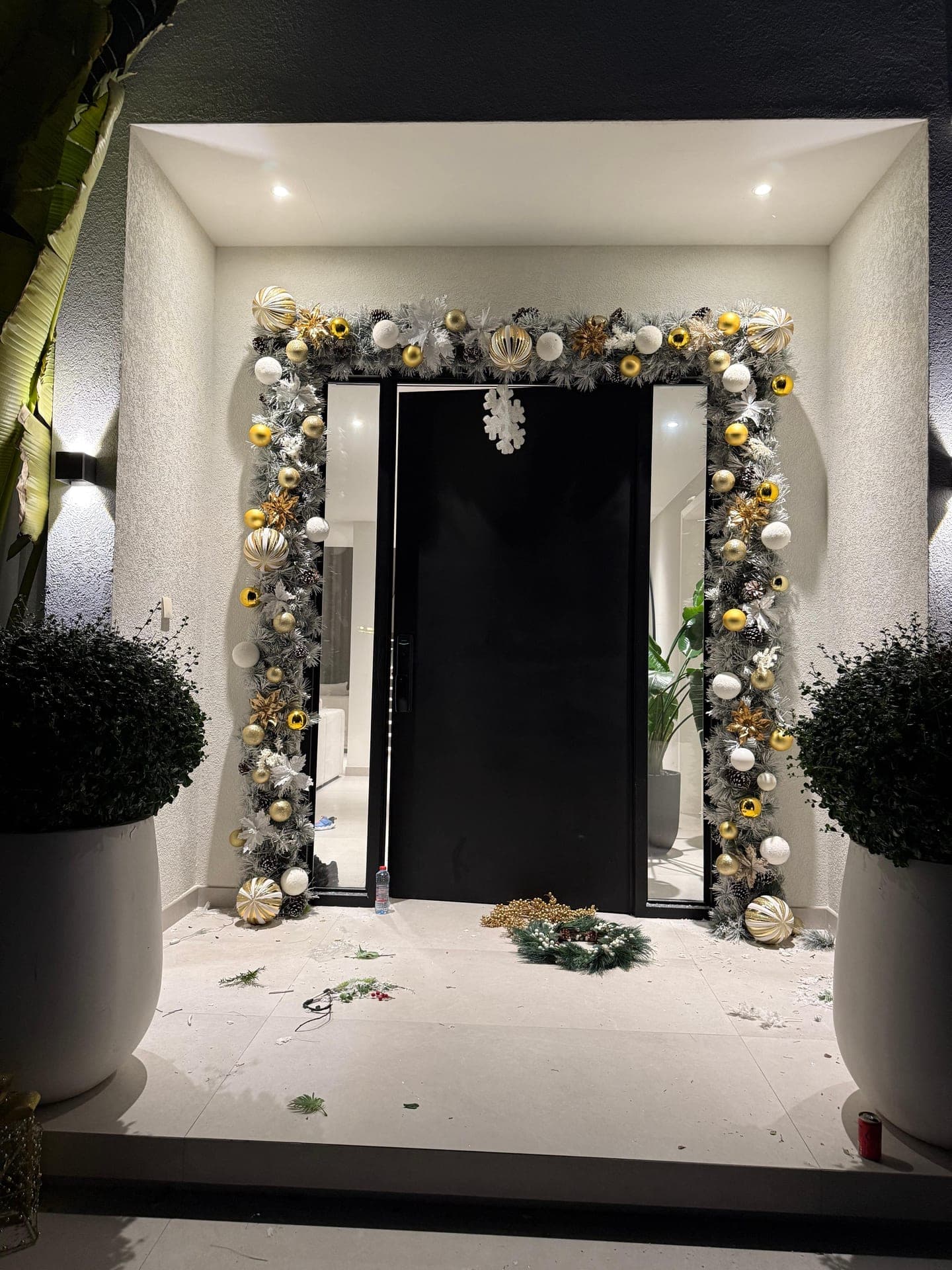 Christmas decorators Dubai — Festive Occasions decorative scheme in a home