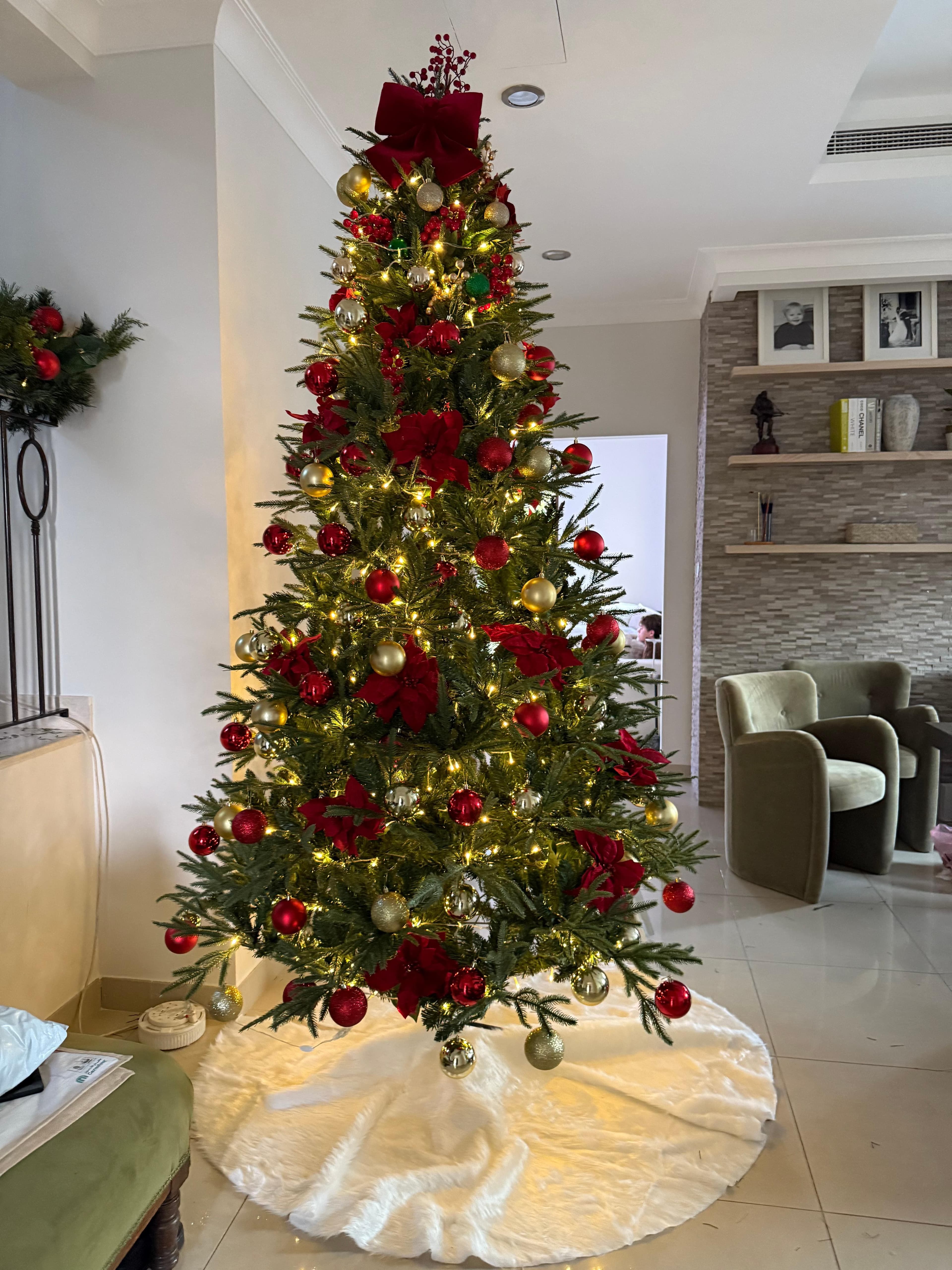 White and gold luxury Christmas tree theme in Dubai